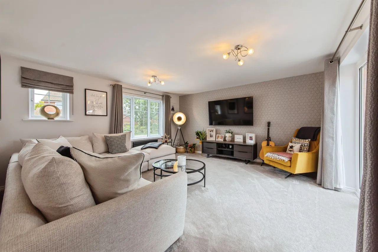 Haydock Park Drive, Bourne, PE10, photo 6