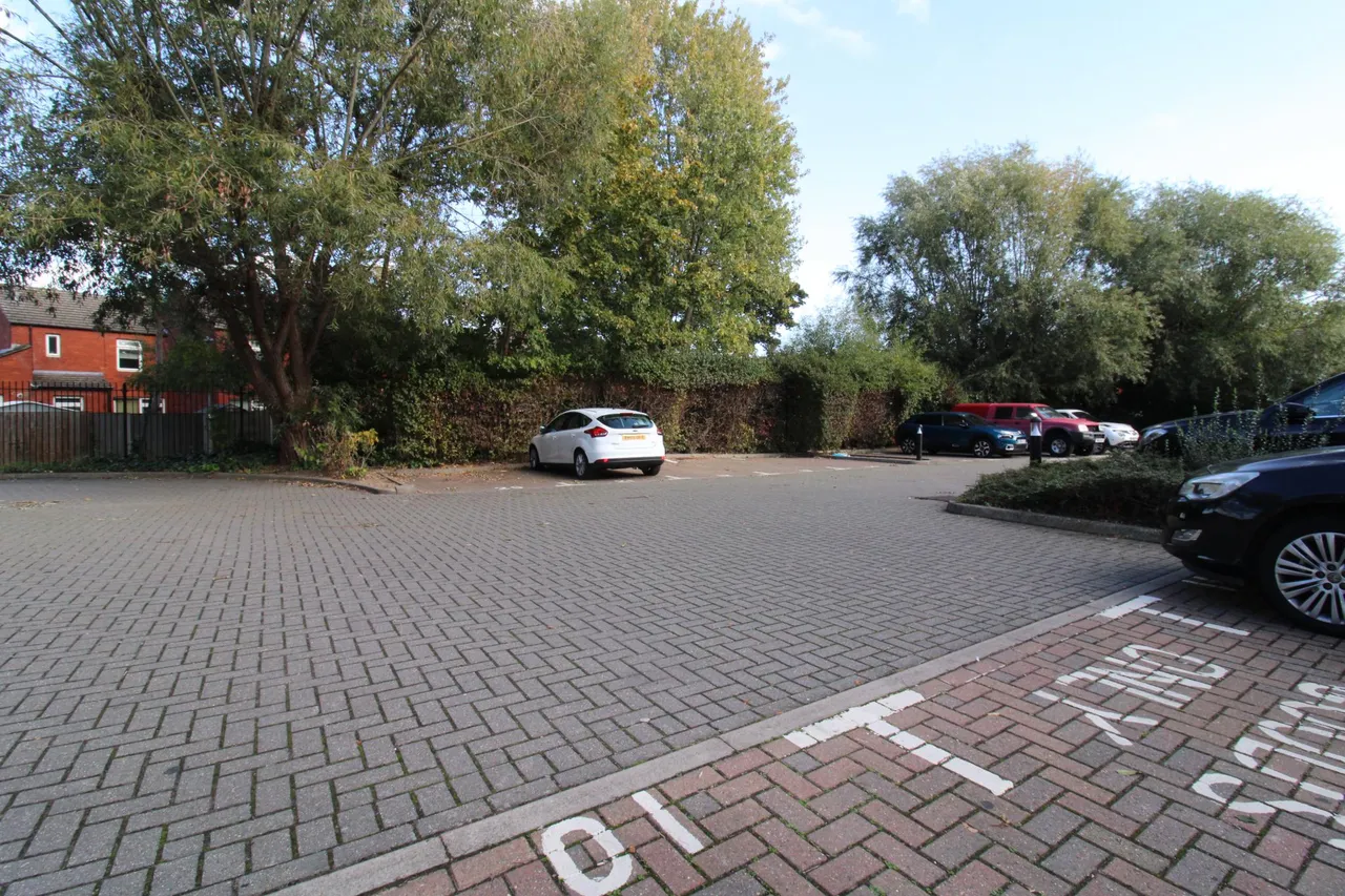 Clayburn Circle, Basildon, SS14, photo 15