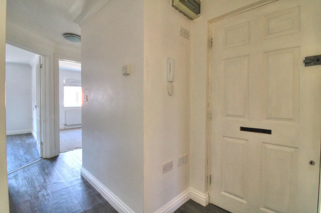 Clayburn Circle, Basildon, SS14, photo 12