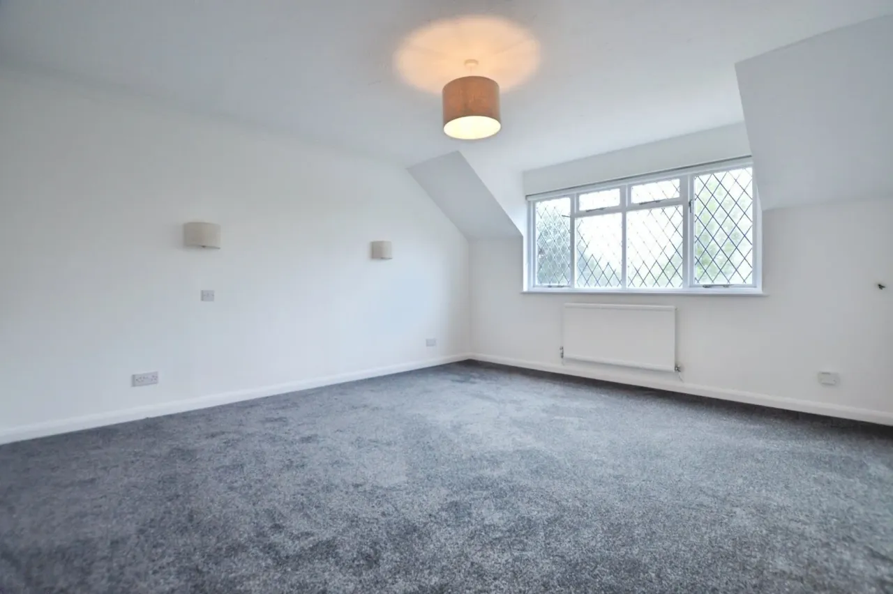 Dale View, St Johns, Woking, Surrey, ..., photo 8