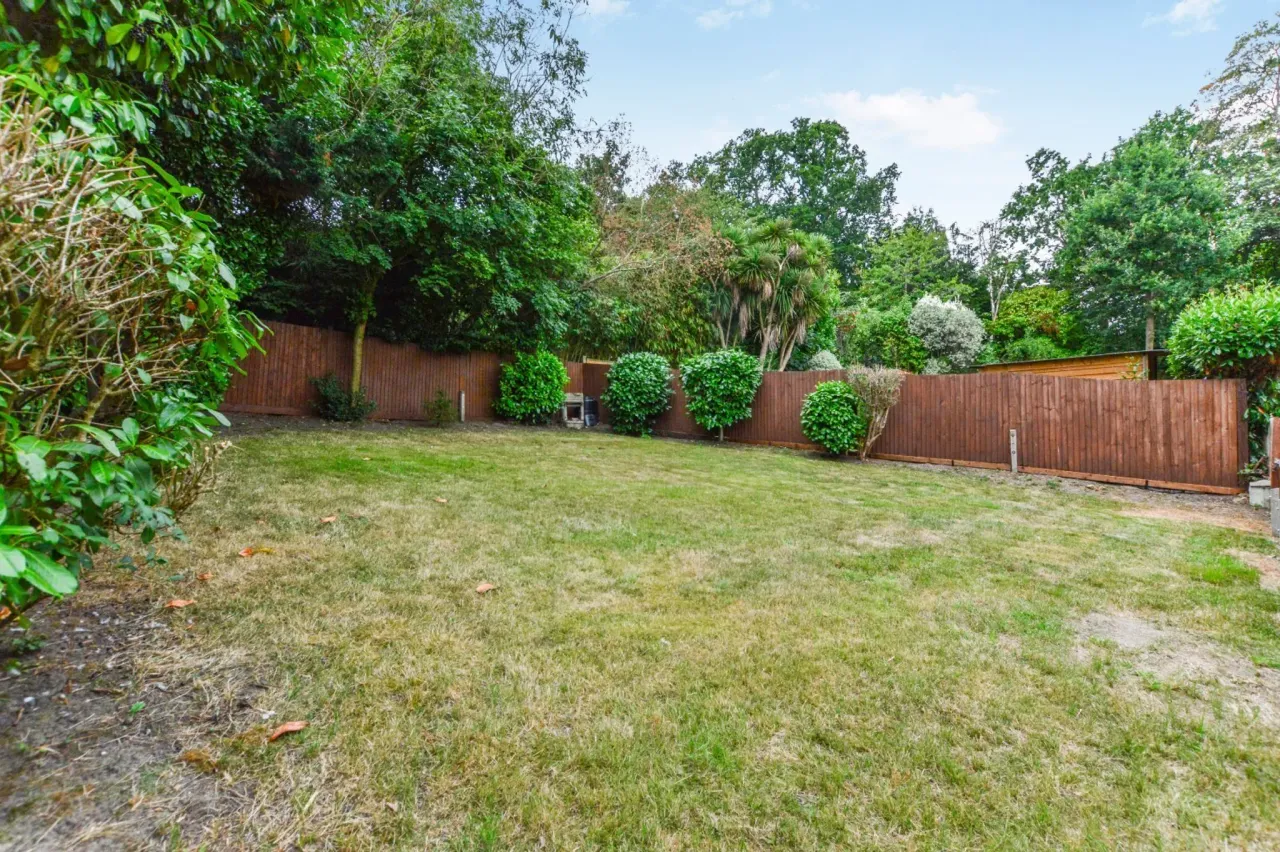Dale View, St Johns, Woking, Surrey, ..., photo 19
