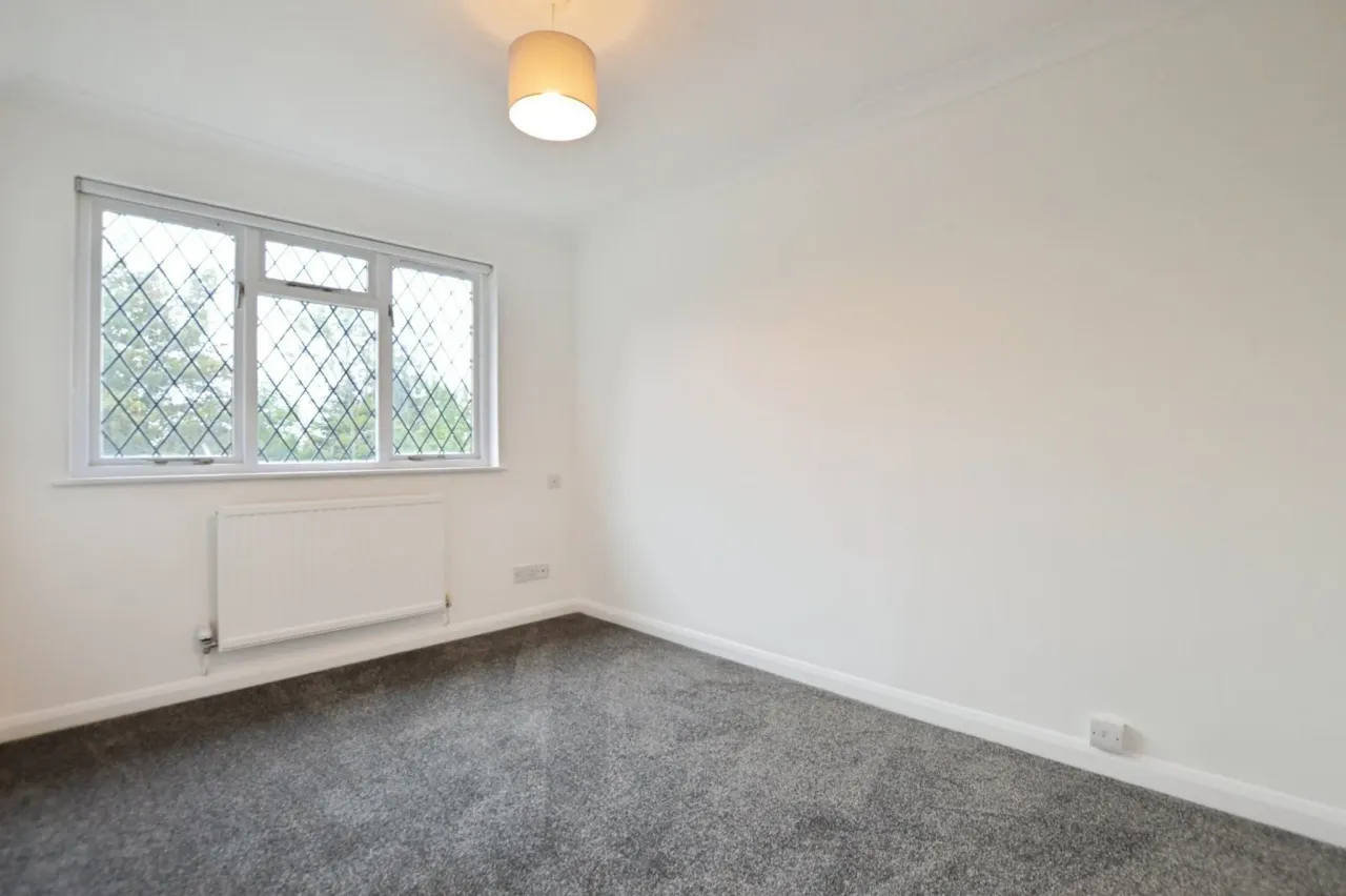 Dale View, St Johns, Woking, Surrey, ..., photo 16