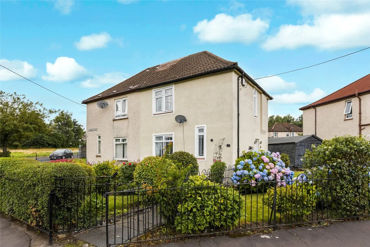 3 bed house for sale — Longbar Avenue, Glengarnock, Beith, North Ayrshire, KA14