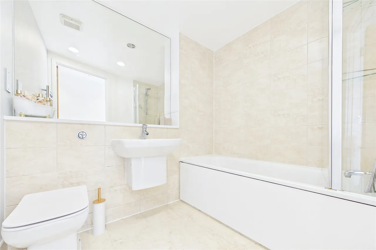 Southwell Park Road, Camberley, GU15, photo 11