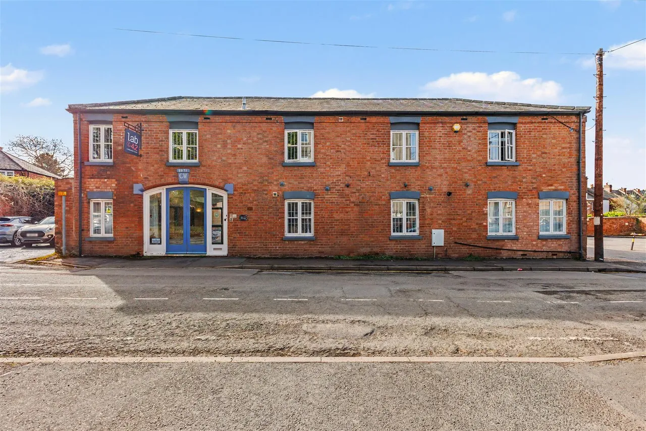 office to rent — William Street, Leamington Spa