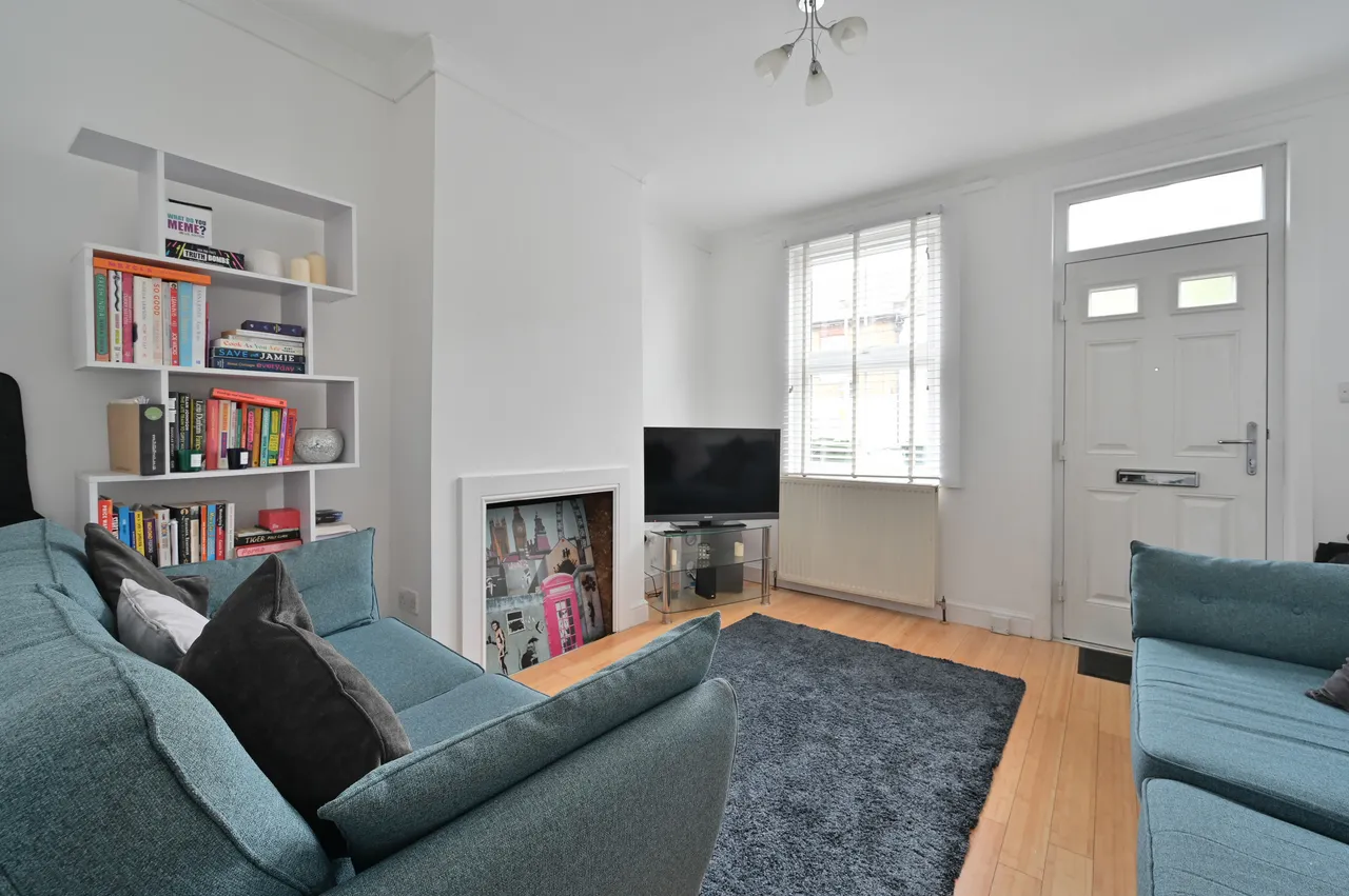 4 Cross Street, Watford, photo 4