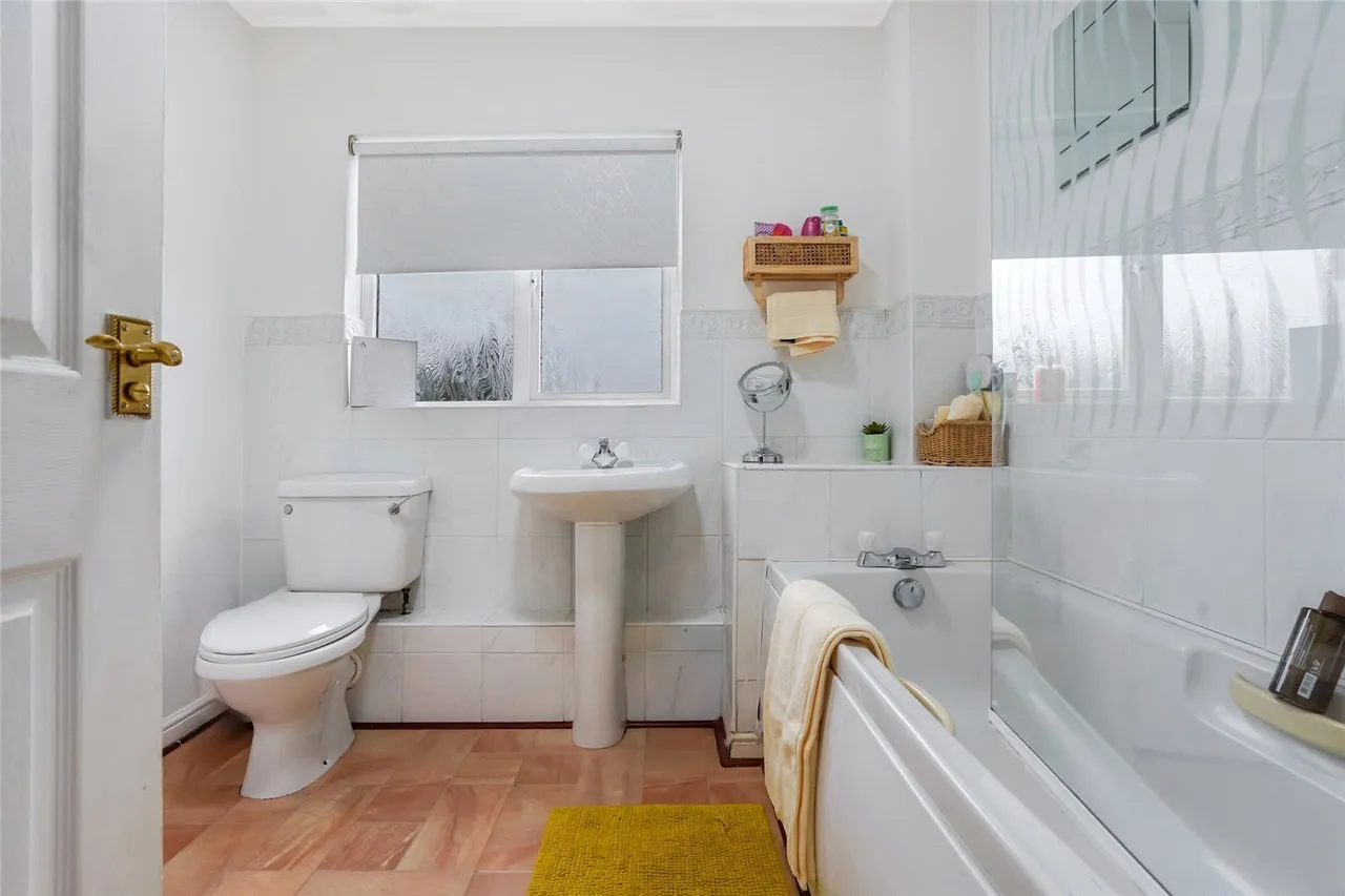 Balcary Place, Chapelhall, ML6, photo 12