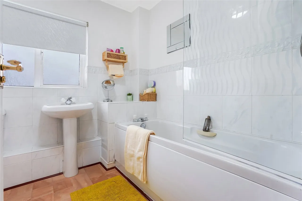 Balcary Place, Chapelhall, ML6, photo 13