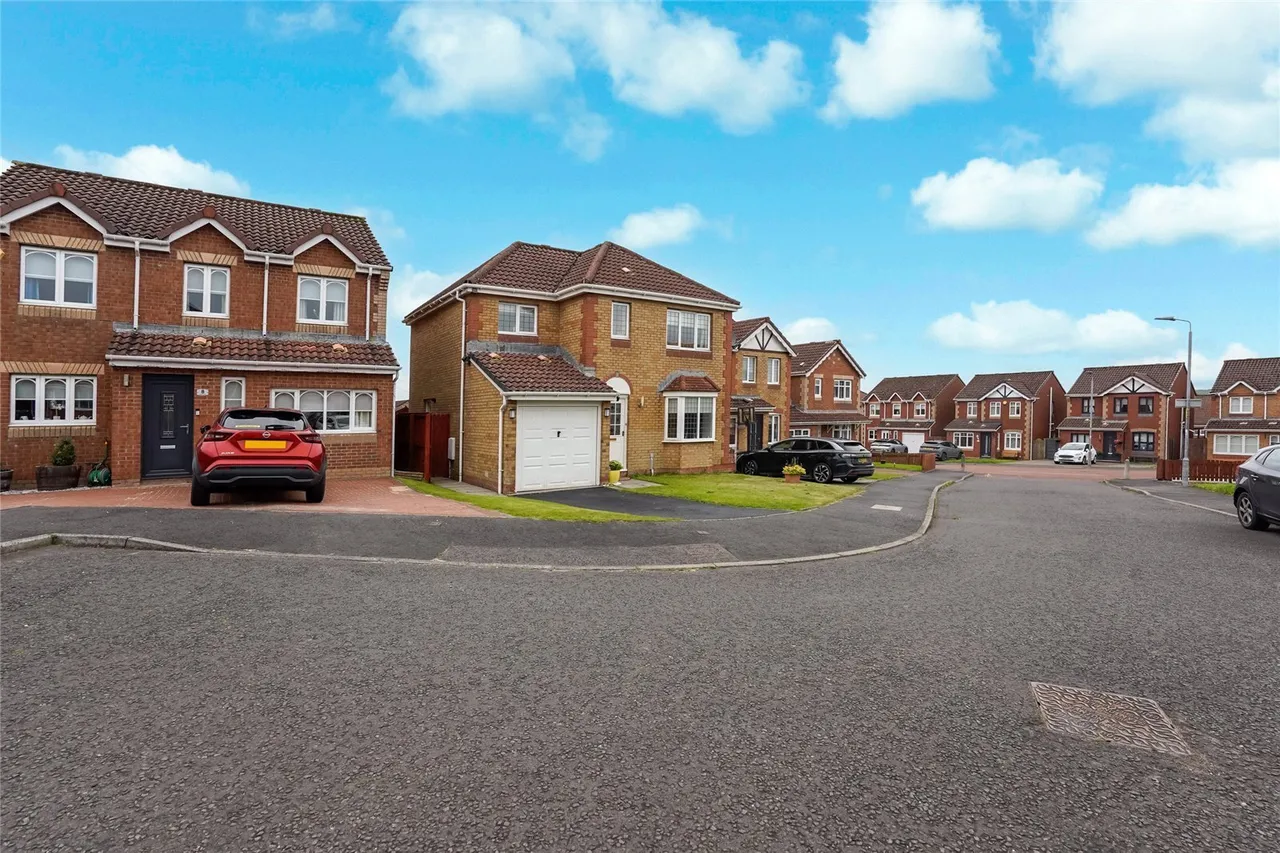 Balcary Place, Chapelhall, ML6, photo 24
