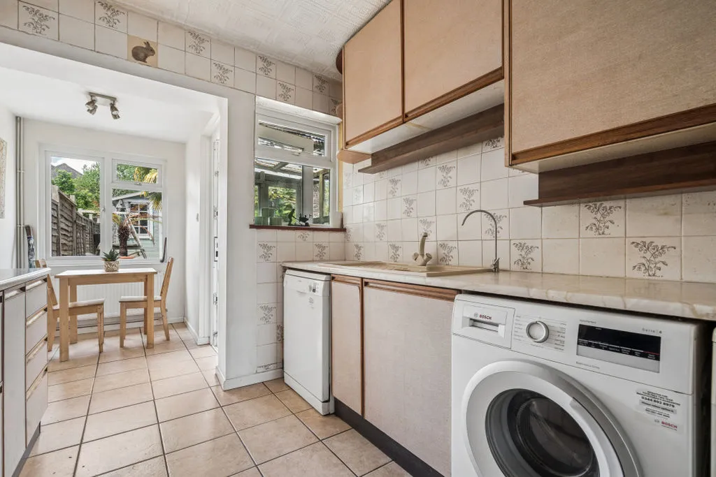 Roman Way, Bourne End SL8 5LR, photo 8