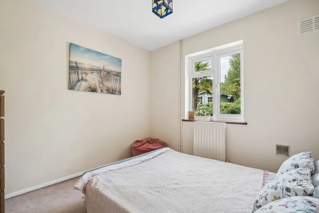 Roman Way, Bourne End SL8 5LR, photo 13