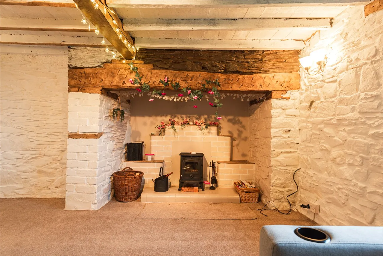 Trefeglwys, Caersws, Powys, SY17 5QE, photo 3