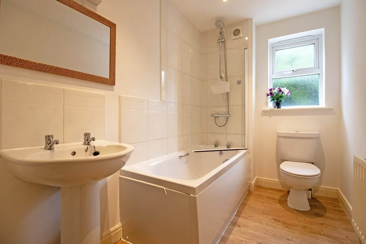 Lancaster Drive, South Killingholme, DN40, photo 9