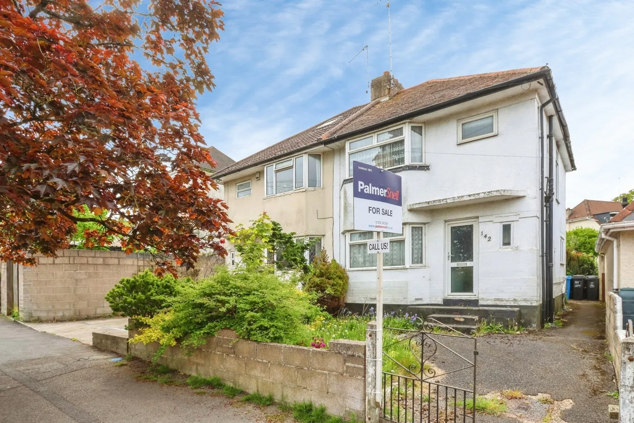 3 bed house for sale, Dorchester Road, Oakdale, BH15