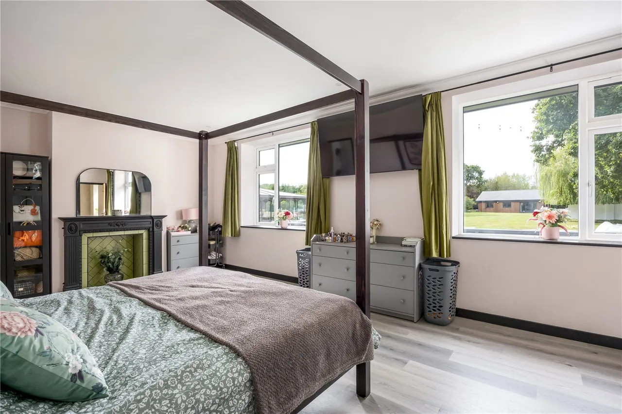 Grange Road, St. Leonards, BH24, photo 15