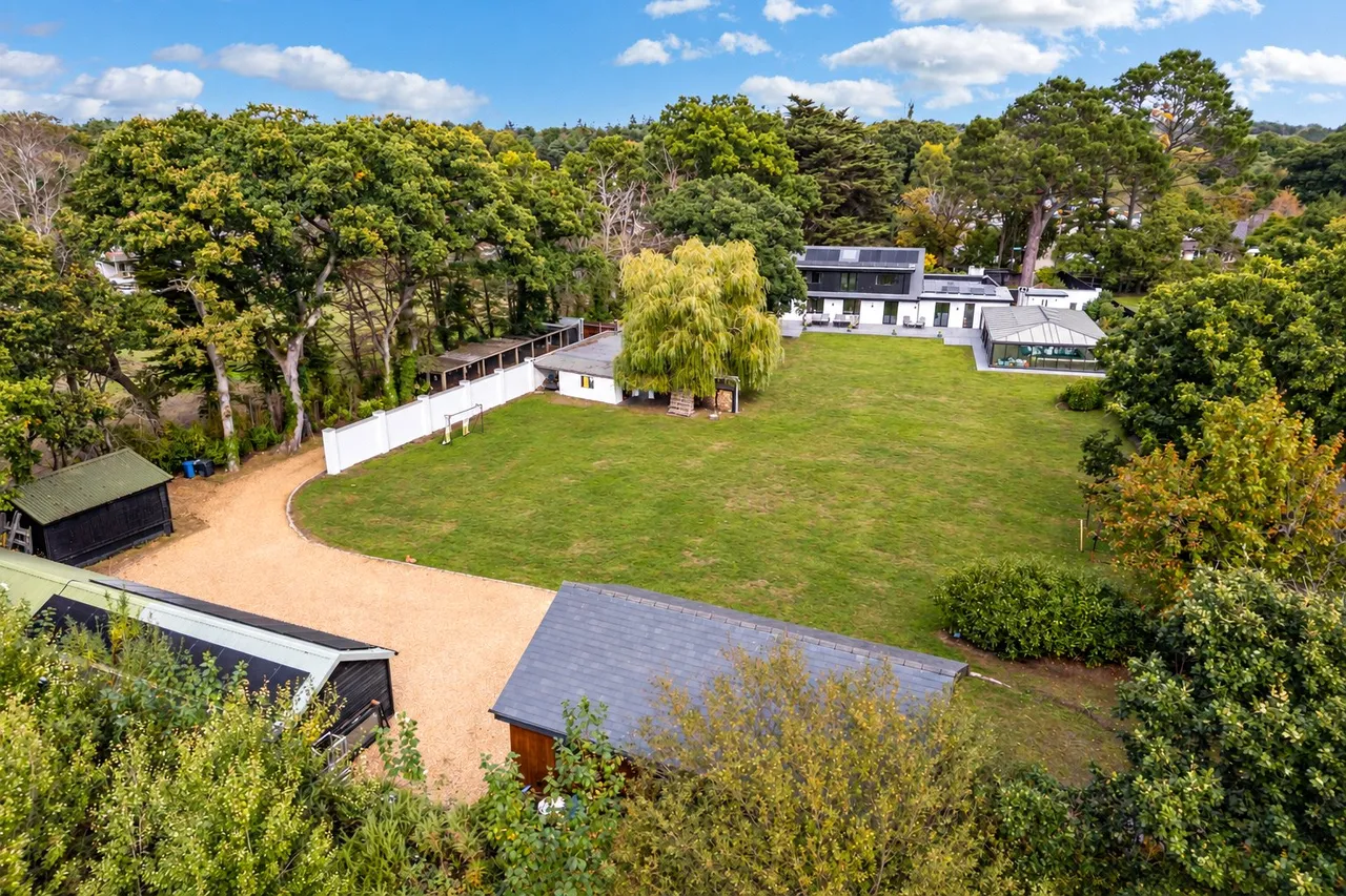 Grange Road, St. Leonards, BH24, photo 6