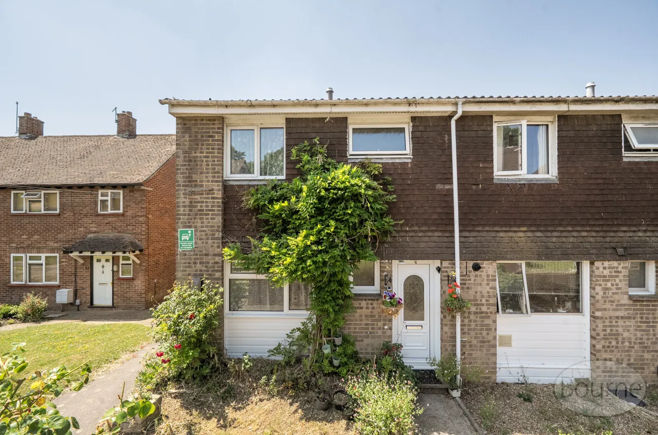 3 bed house for sale, Park Barn Drive, Guildford, GU2