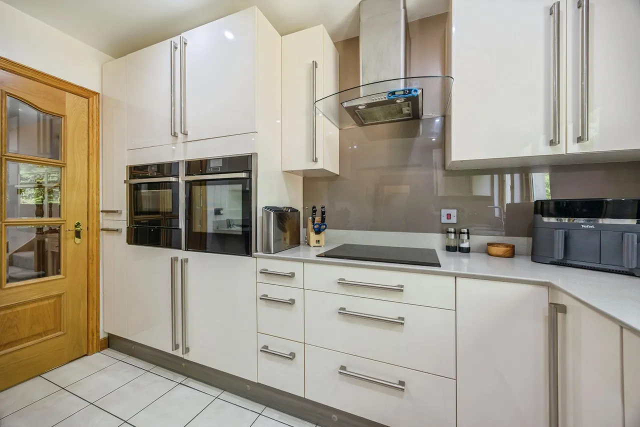 Cornhill Grove, Biggar, ML12, photo 9