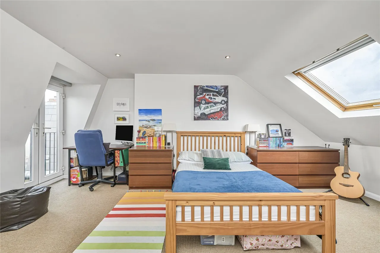 Hazelbourne Road, London, SW12, photo 12