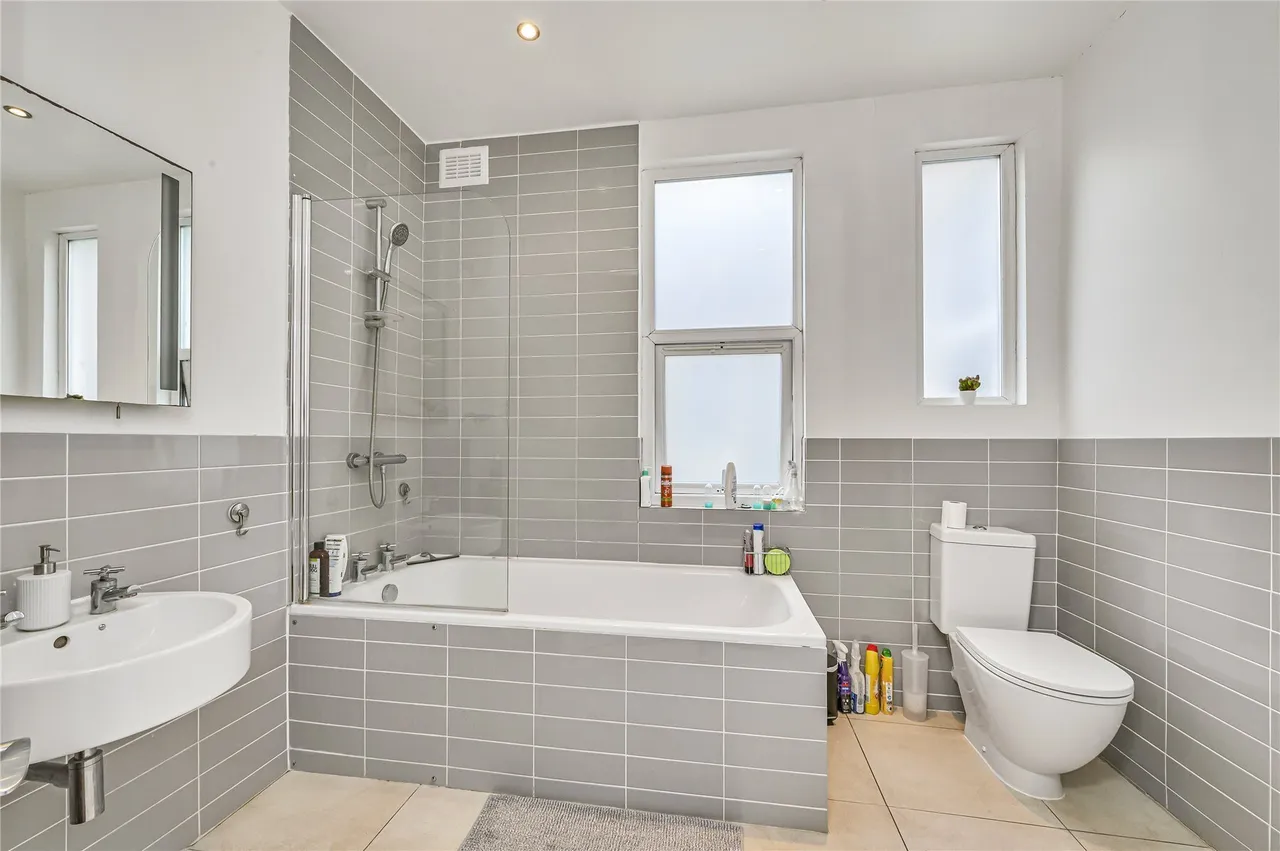 Hazelbourne Road, London, SW12, photo 15