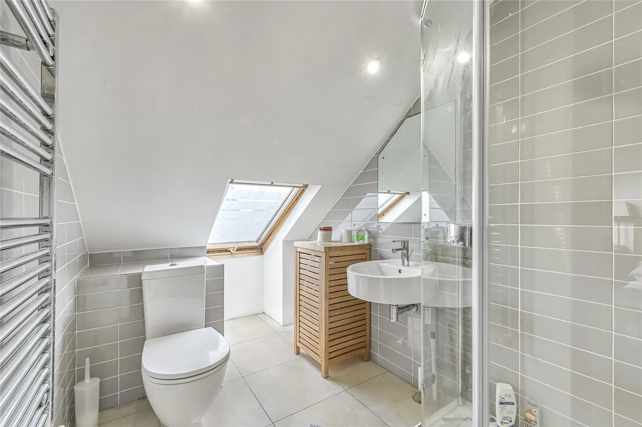 Hazelbourne Road, London, SW12, photo 14