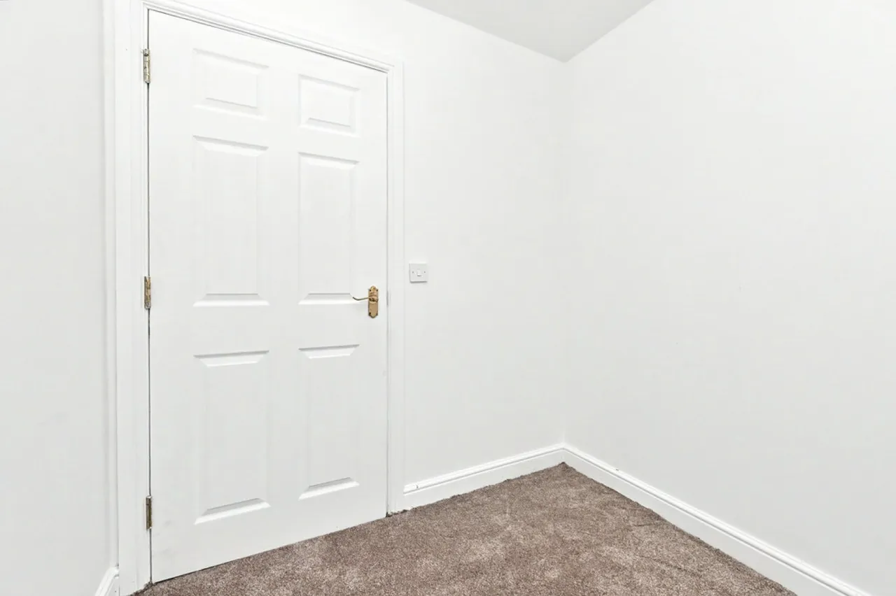 Tudor Court, Sunny Bank, Stoke-on-Trent, photo 11