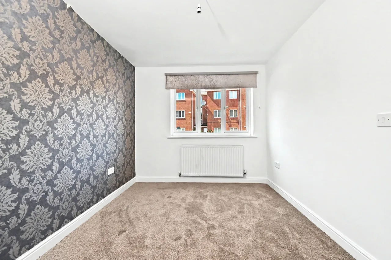 Tudor Court, Sunny Bank, Stoke-on-Trent, photo 12