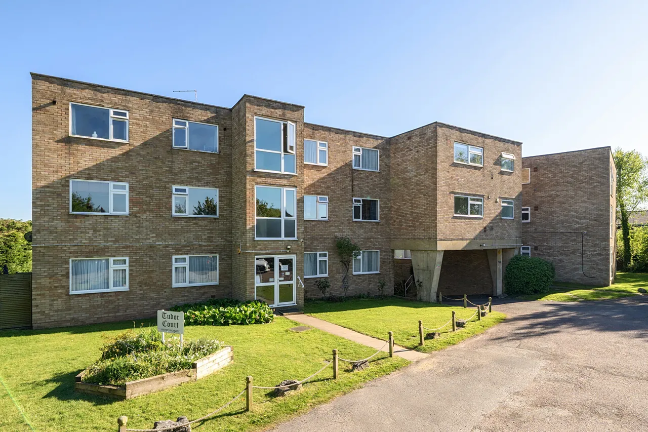 1 bed flat for sale, Church Lane, Mill End, WD3