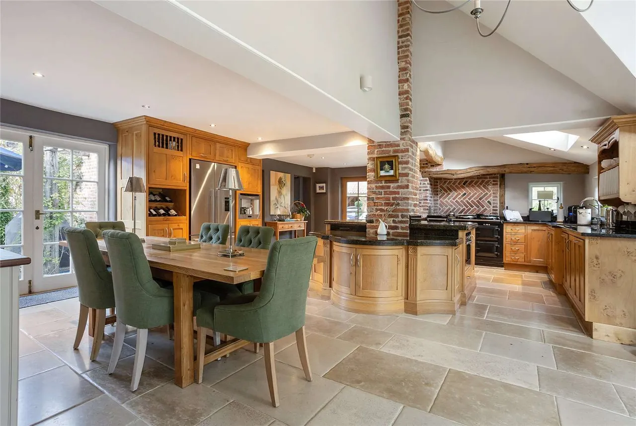 Church Lane, Lowdham, NG14, photo 8