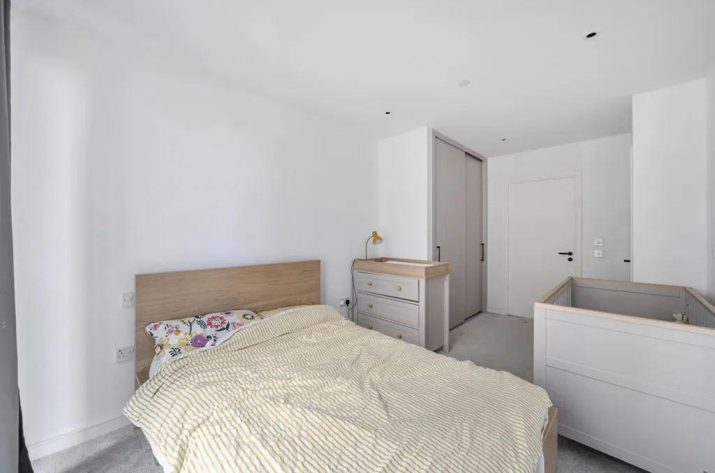 Cedrus Avenue, Southall, UB1, photo 6