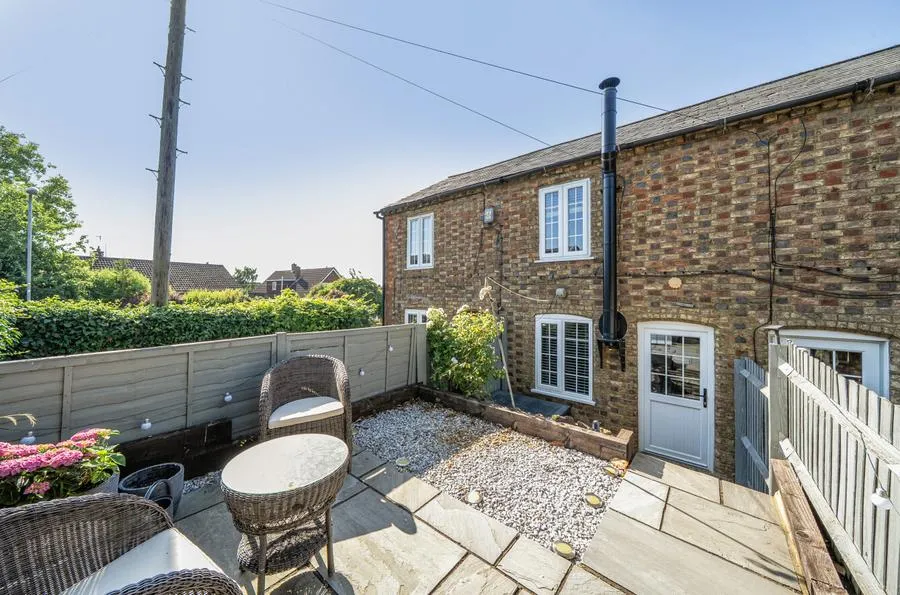 2 bed house for sale, Winslow Road, Granborough, MK18