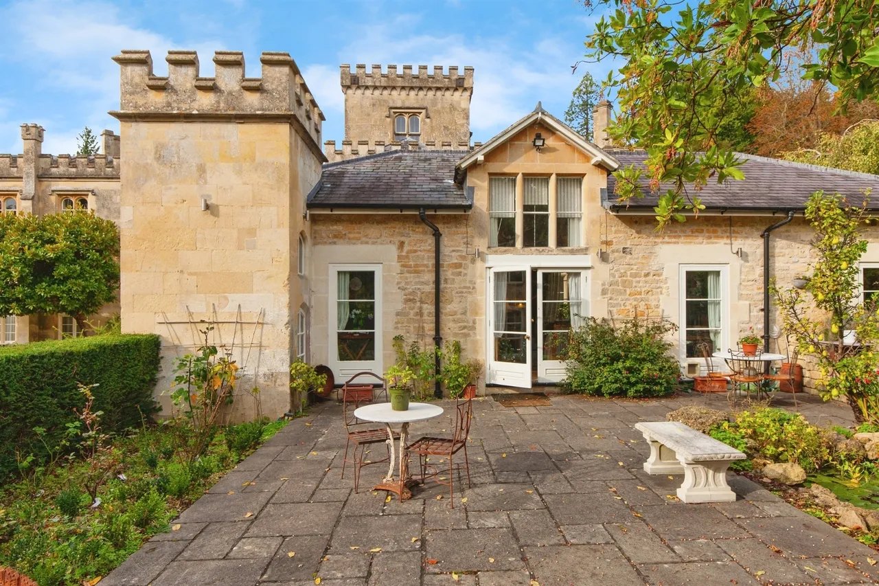 Warleigh Manor, Warleigh, BA1, photo 18