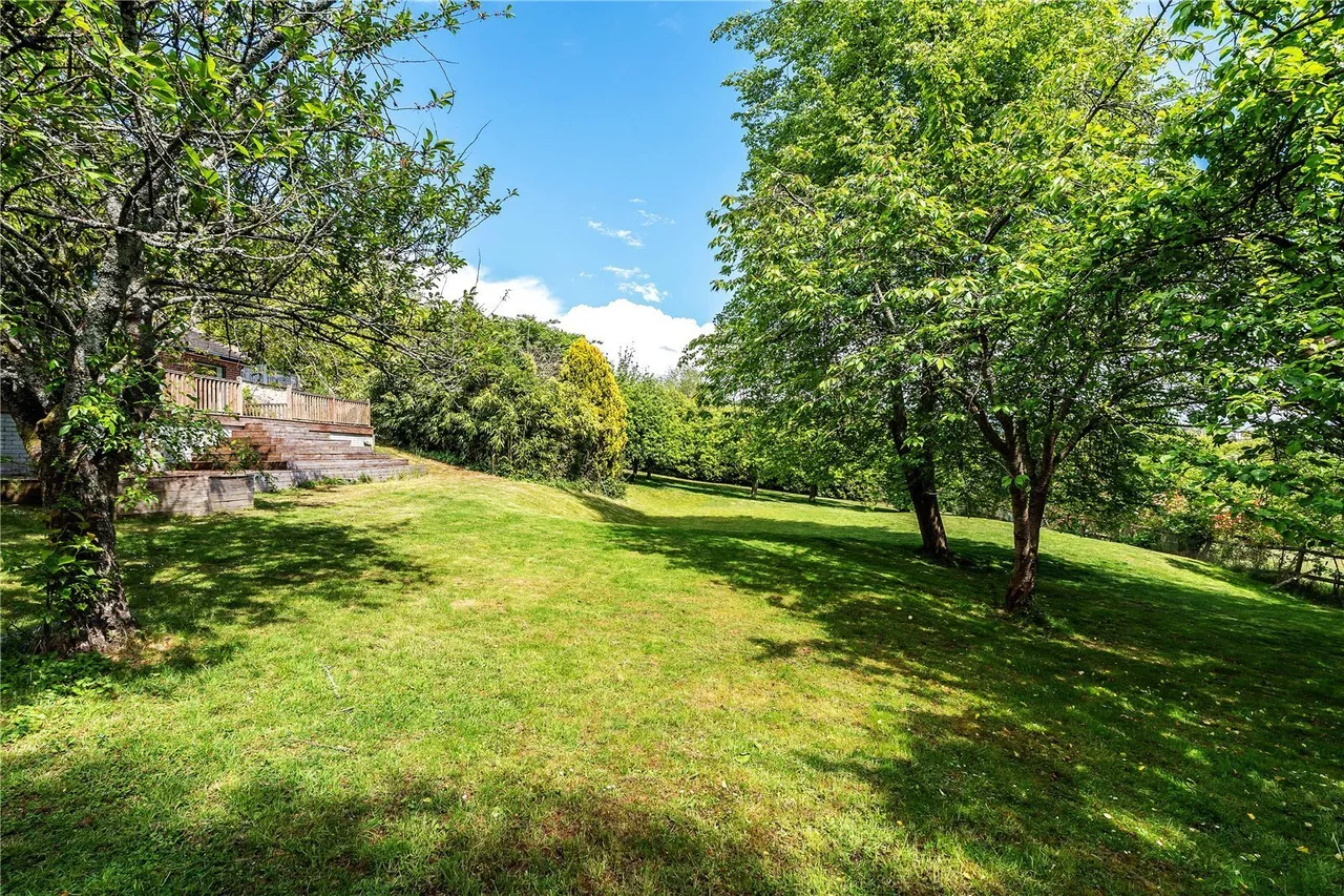 Reigate Hill, Reigate, RH2, photo 18