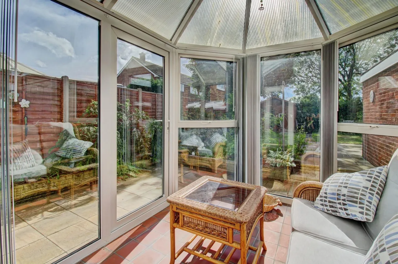Mill Crescent, Kingsbury, B78, photo 7