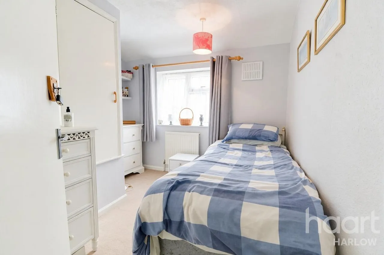 The Oxleys, Harlow, CM17, photo 10