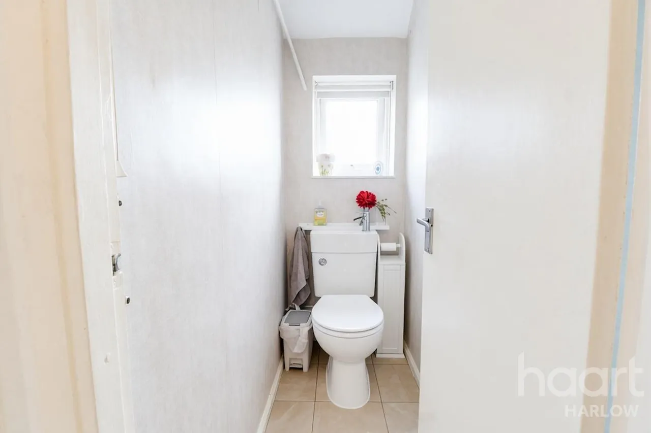 The Oxleys, Harlow, CM17, photo 12