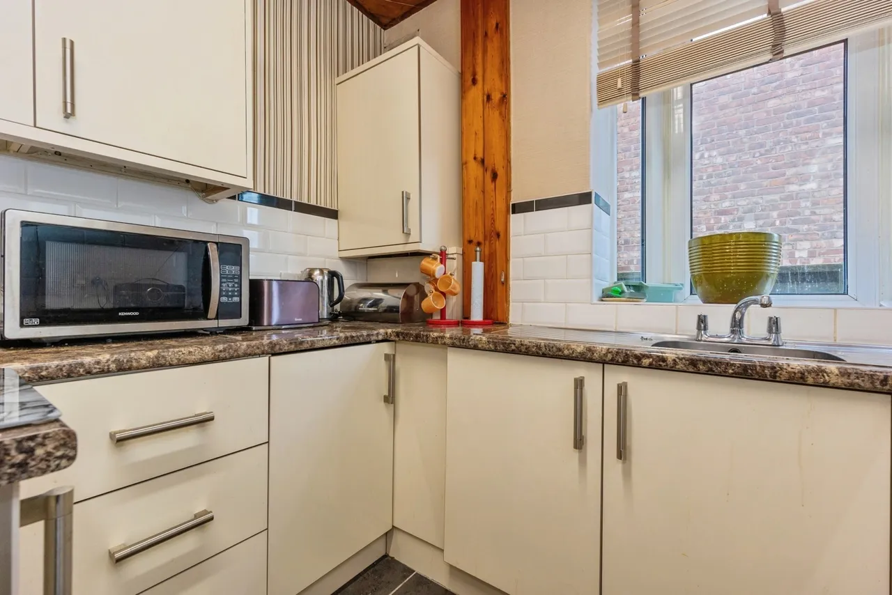 Upper Chorlton Road, Whalley Range, Greater Manchester, M16, photo 5