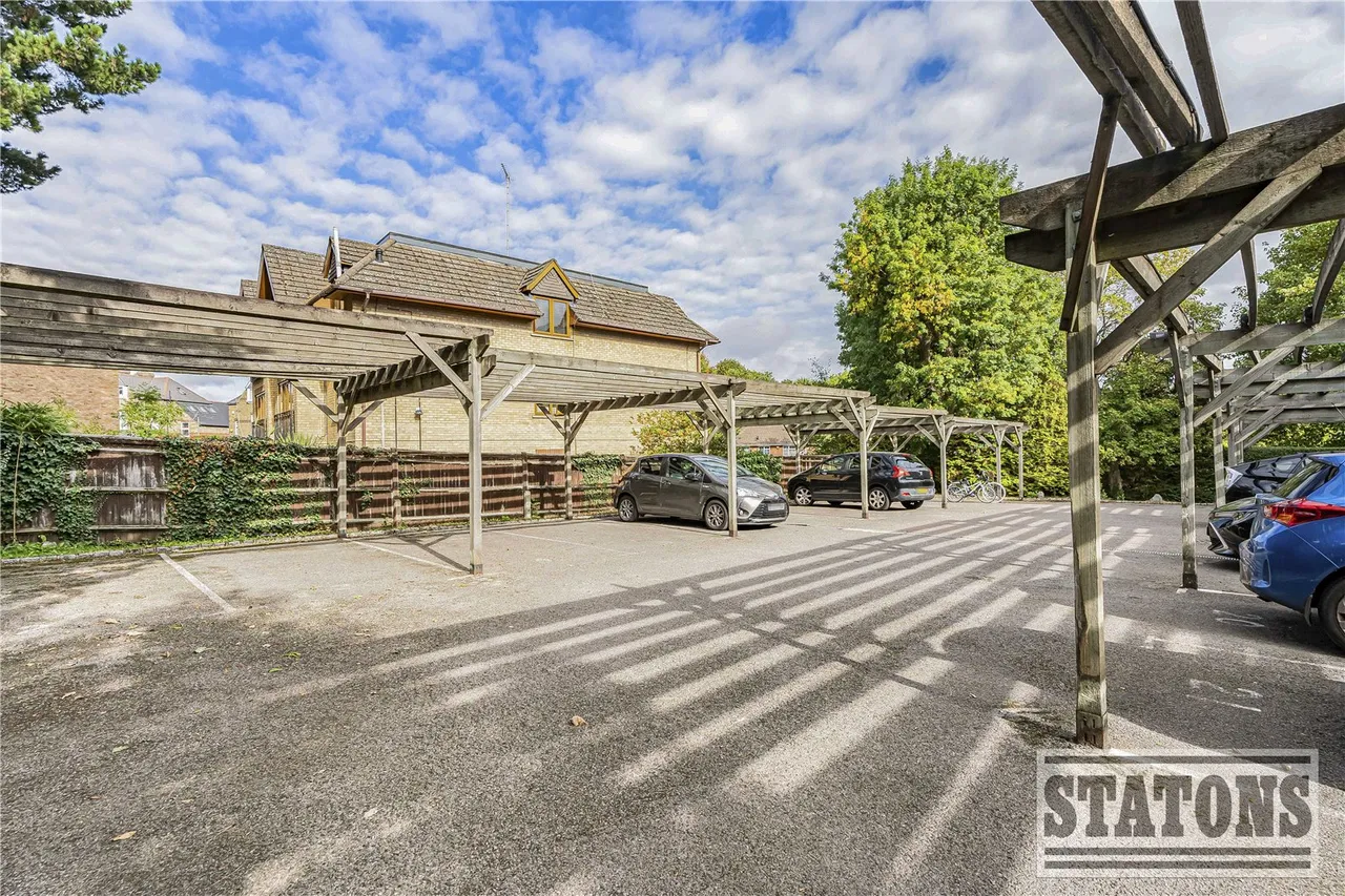Oakleigh Park North, London, N20 9AQ, photo 12