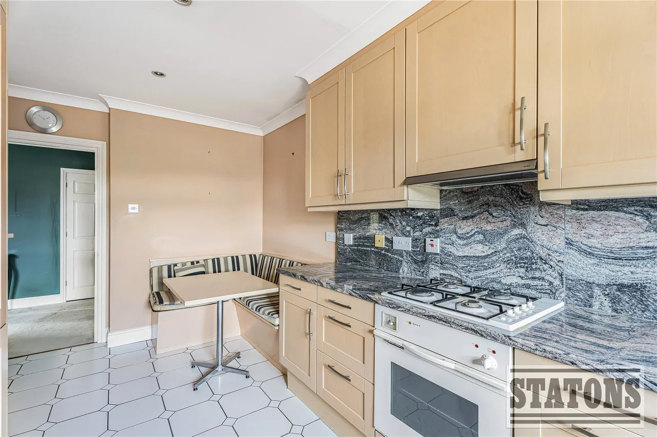 Oakleigh Park North, London, N20 9AQ, photo 4
