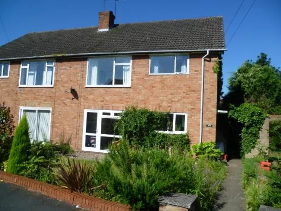 2 bed flat to rent, Coniston Road, Leamington Spa, CV32