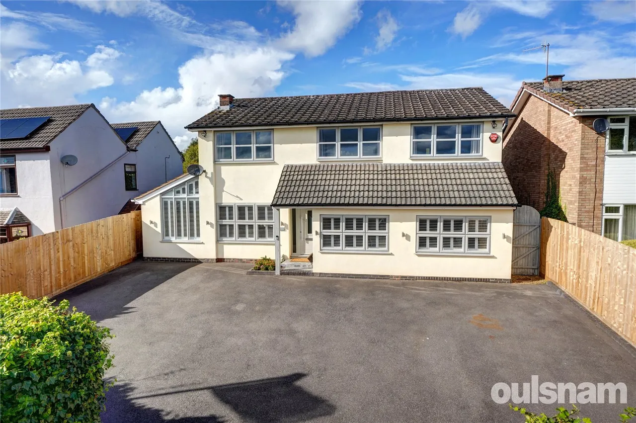 4 bed house for sale — Linthurst Newtown, Blackwell, Bromsgrove, Worcestershire, B60 1BP