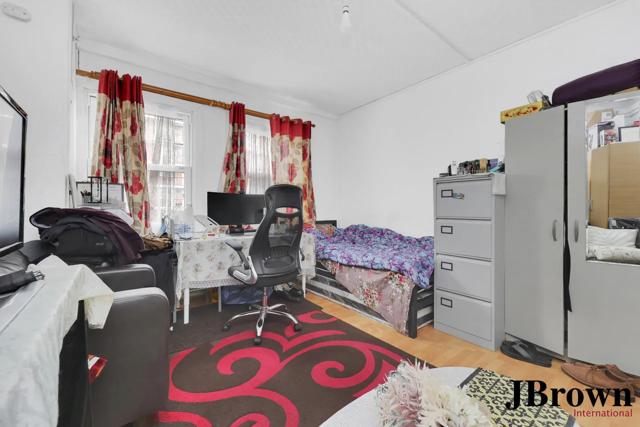 Jubilee Street, London, E1, photo 5