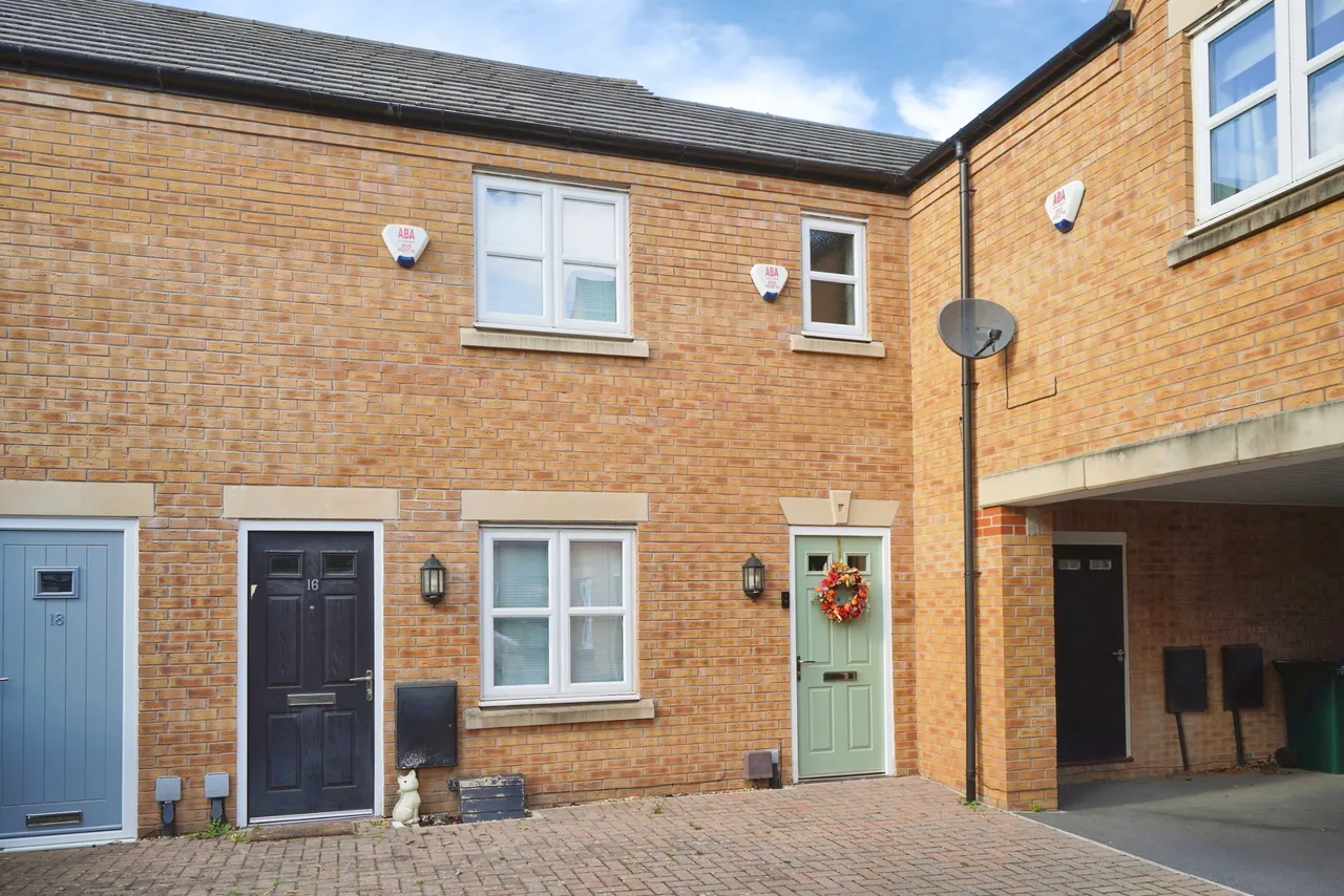 2 bed house for sale, Chimneypot Lane, Swadlincote, DE11