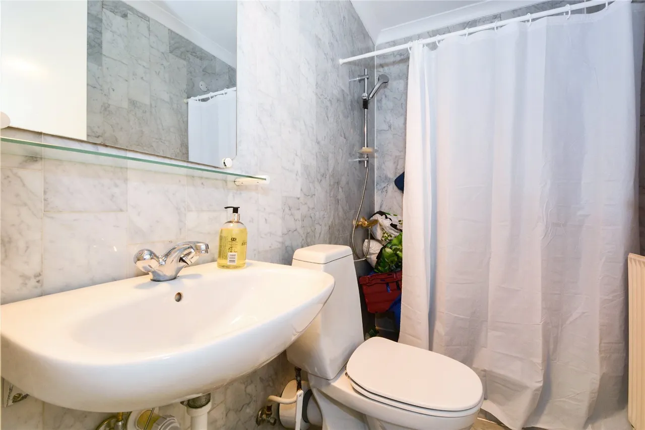 Princes Court, London, SE16, photo 9