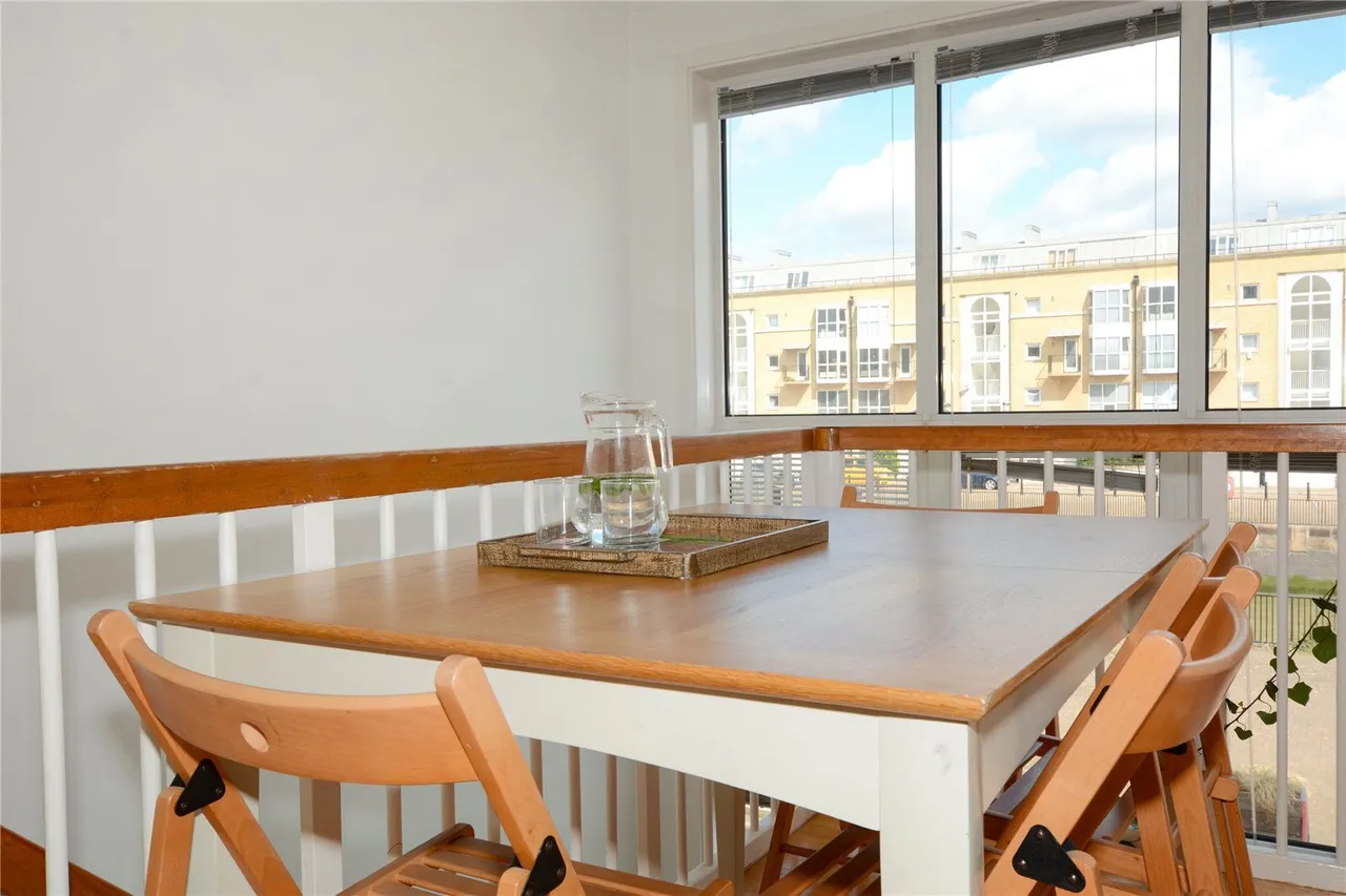 Princes Court, London, SE16, photo 3