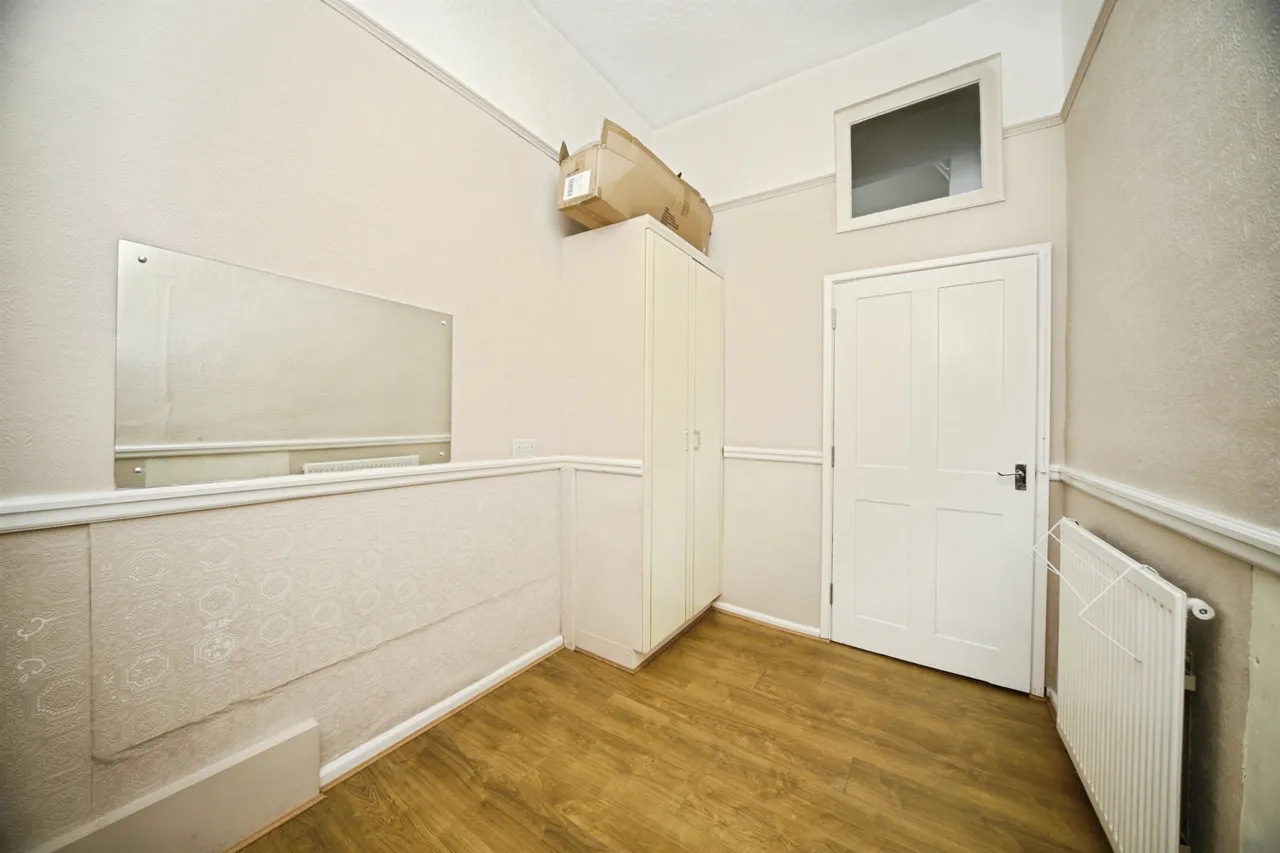Market Street, Crewkerne, TA18, photo 14