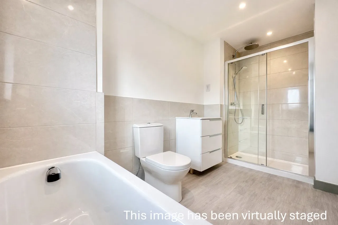 Delightful Riverside Roof Terrace, Balcony & Double Garage, EX31, photo 13