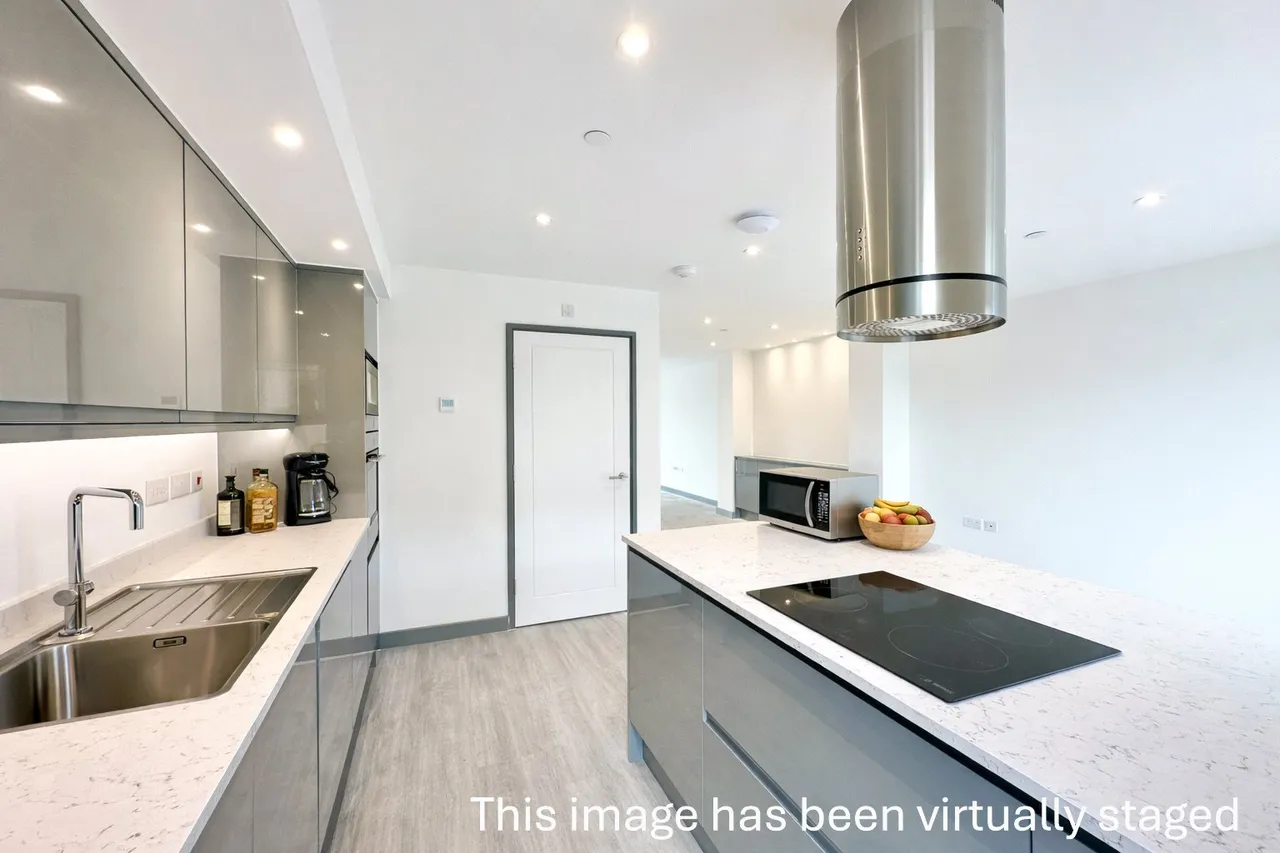 Delightful Riverside Roof Terrace, Balcony & Double Garage, EX31, photo 11