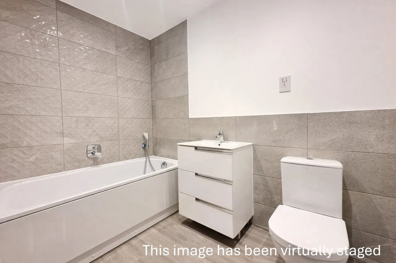 Delightful Riverside Roof Terrace, Balcony & Double Garage, EX31, photo 17