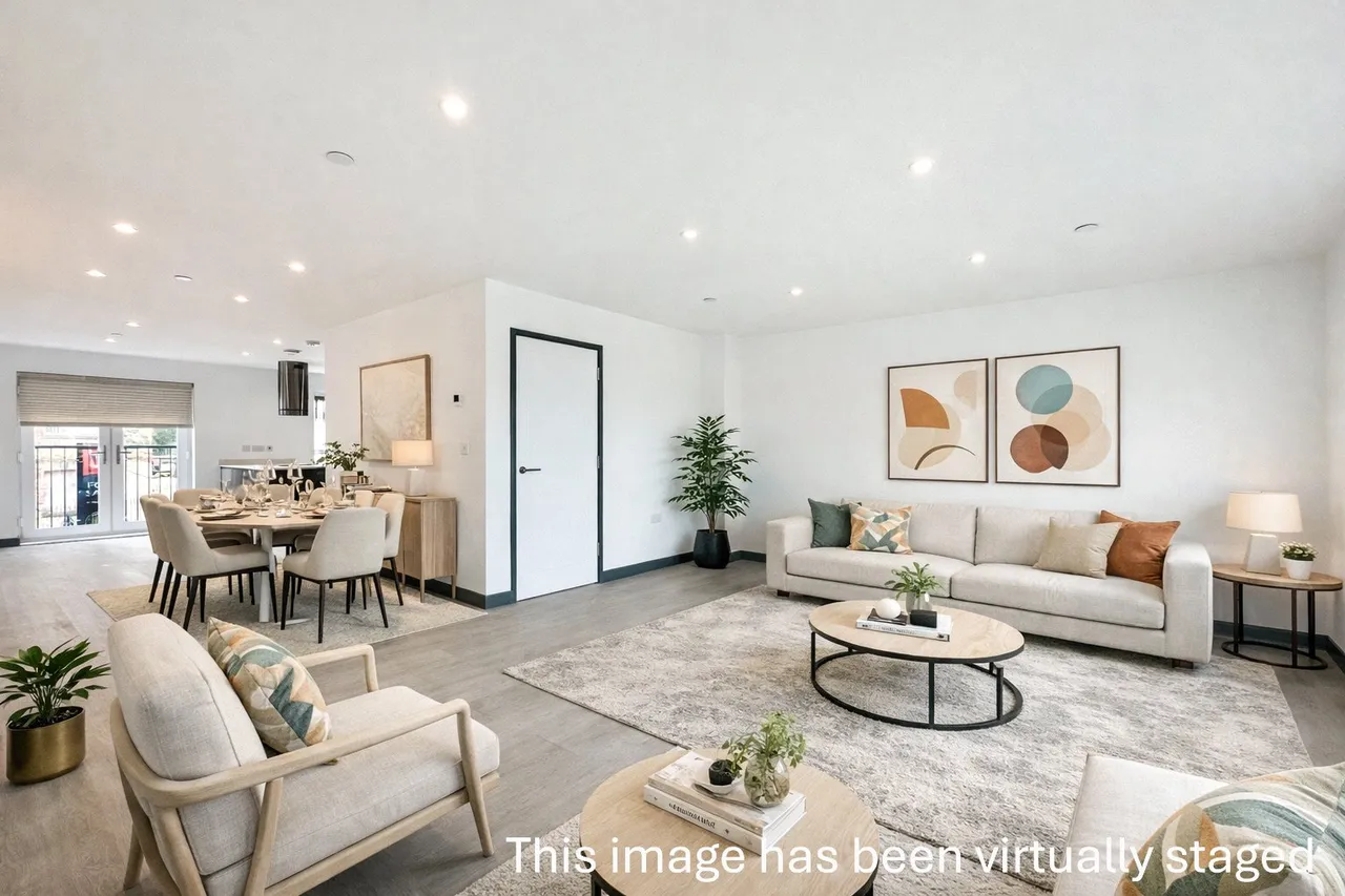 Delightful Riverside Roof Terrace, Balcony & Double Garage, EX31, photo 10